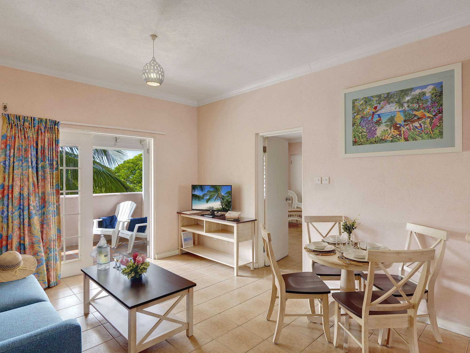 Hotel Butterfly Beach 3*