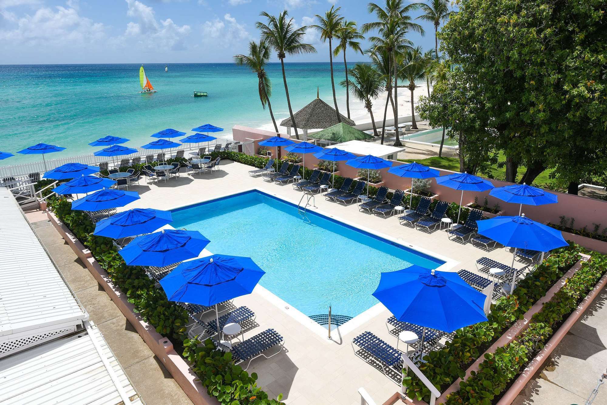 Hotel Butterfly Beach 3*