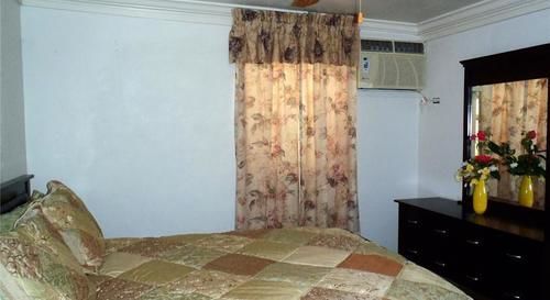 Hotel Spotts Beach George Town