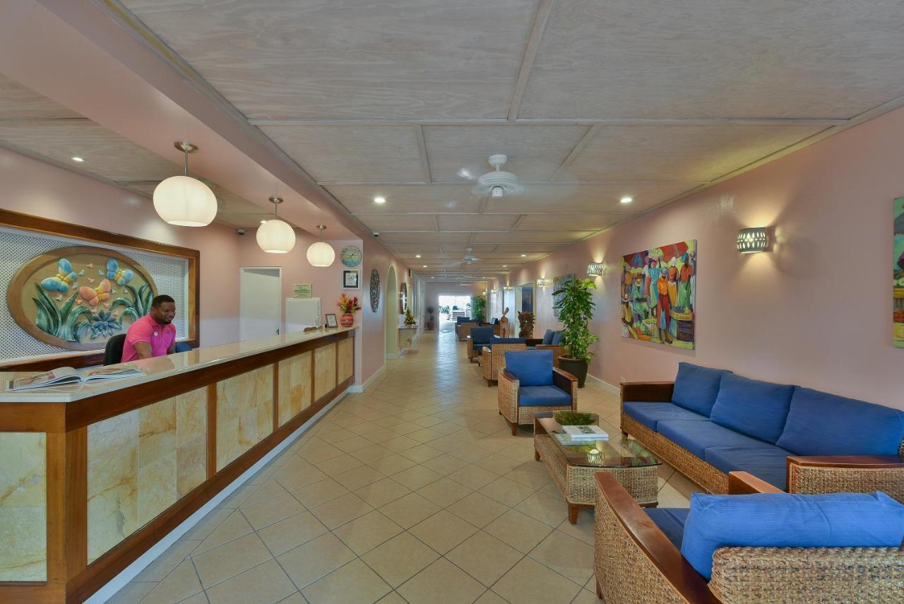 Butterfly Beach Hotel