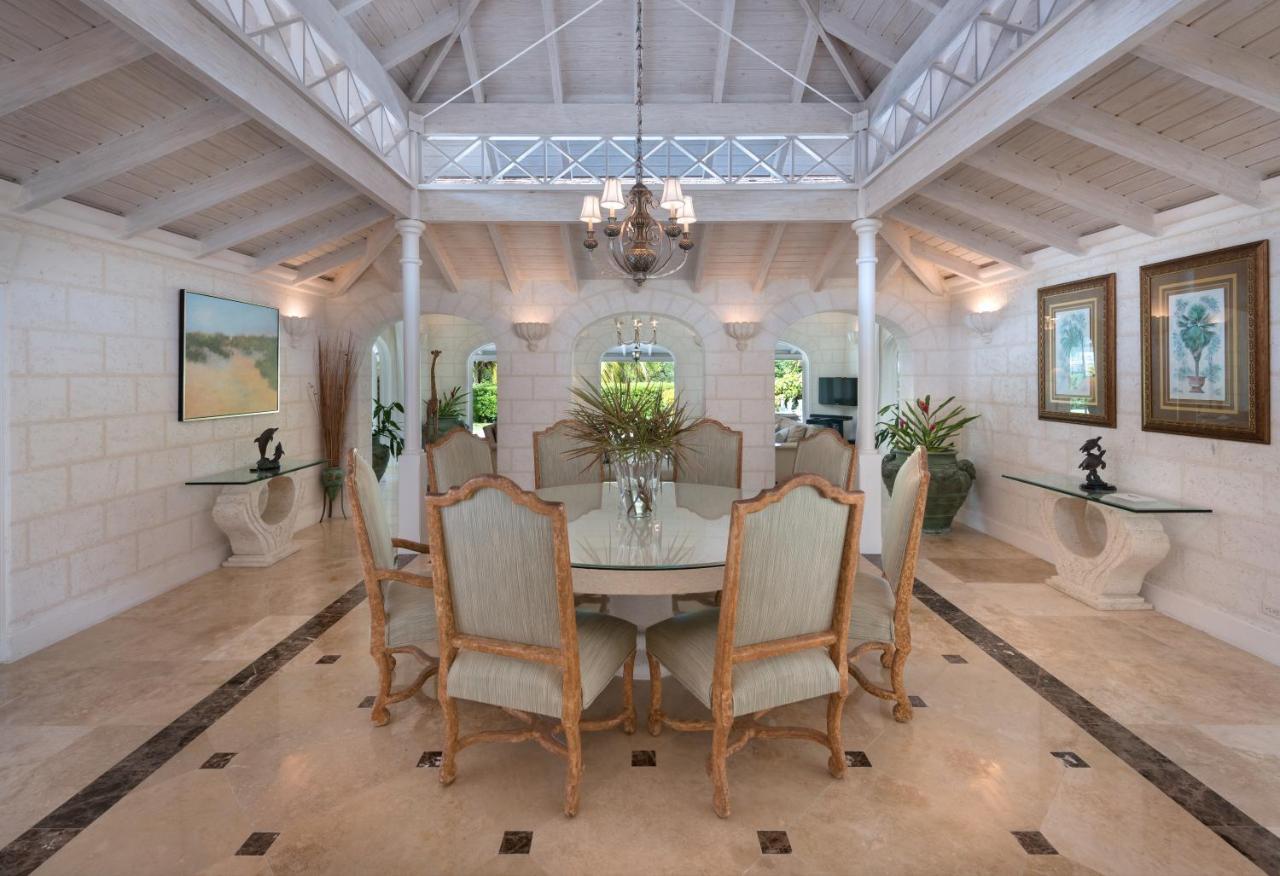 Coconut Grove 1, Luxury By Island Pousada