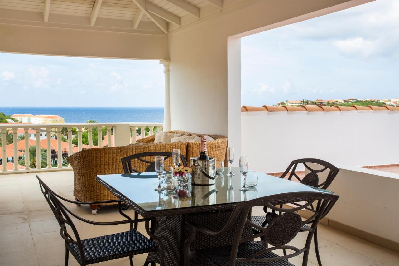 Blue Bay Apartment *