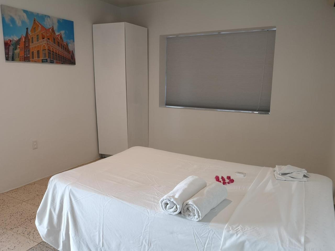 Holiday home Kt169 Kaya Telekomunikashon Brakkep Willemstad
