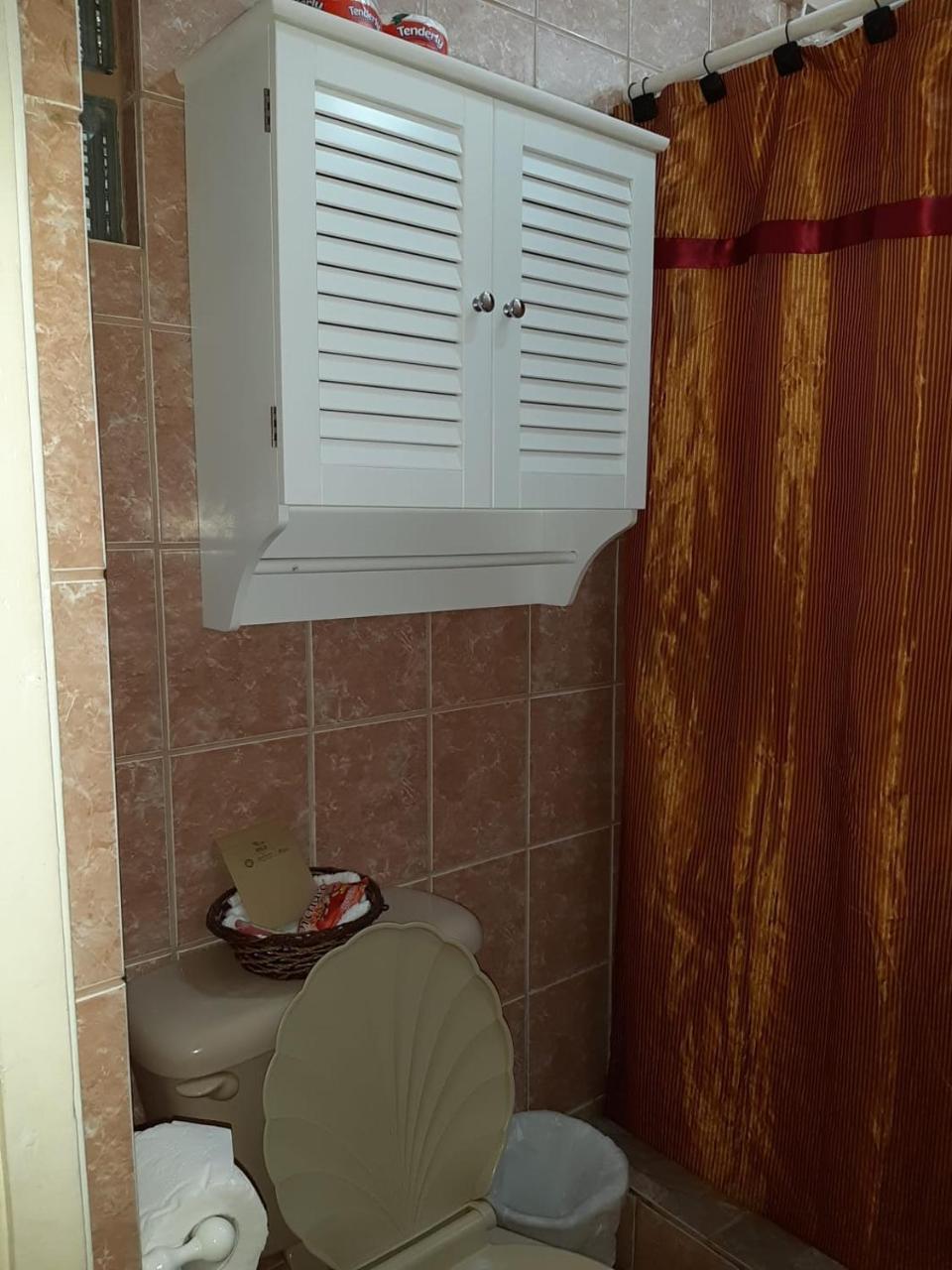 Guest house Narakiel's Roseau