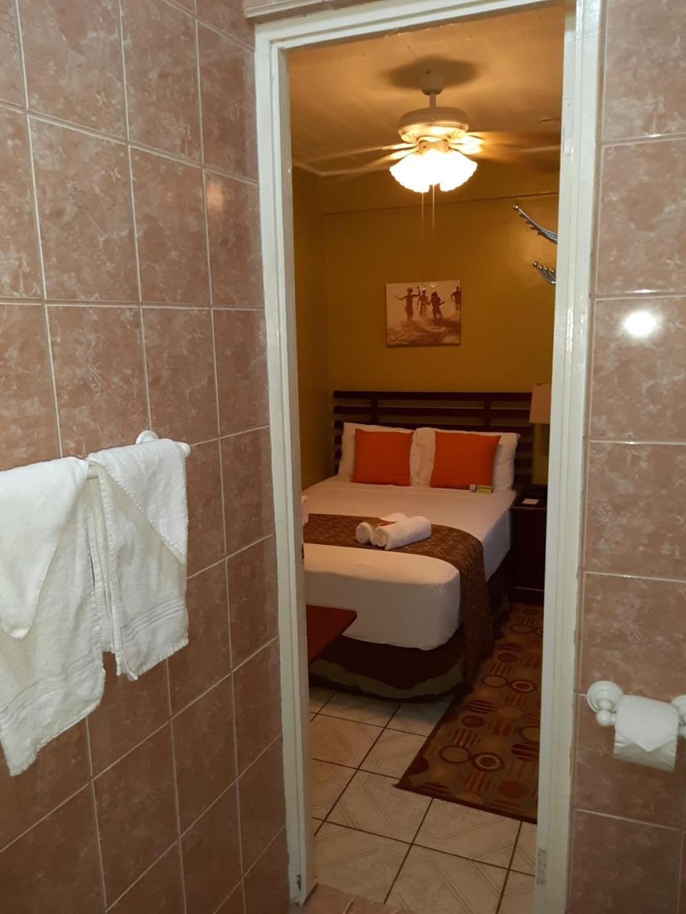 Guest house Narakiel's Roseau