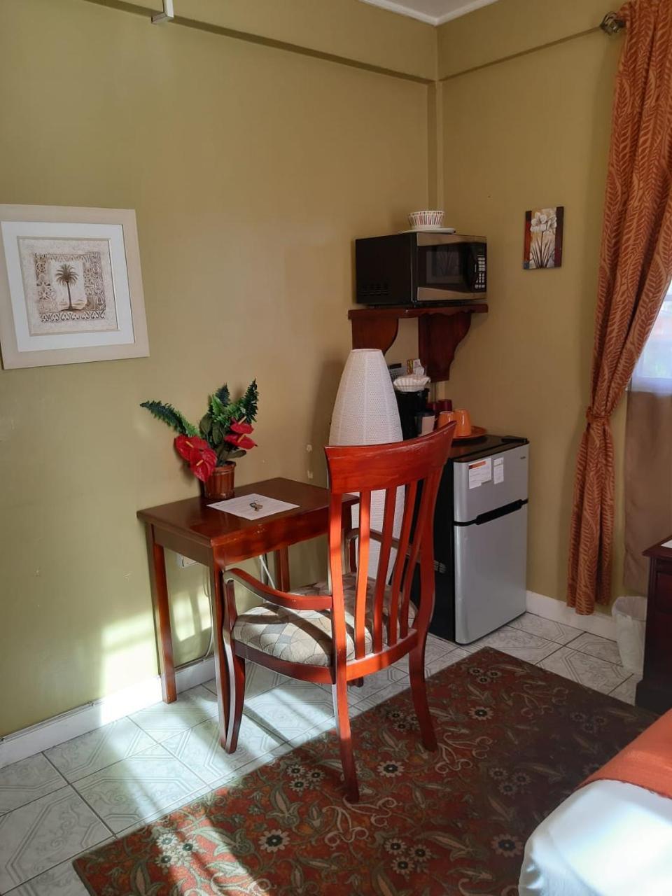Narakiel's Guest house 2*