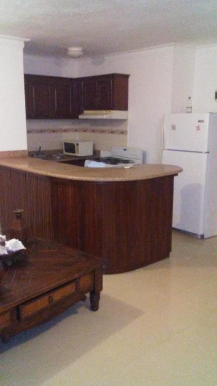 Rolando Share Bed & Breakfast *