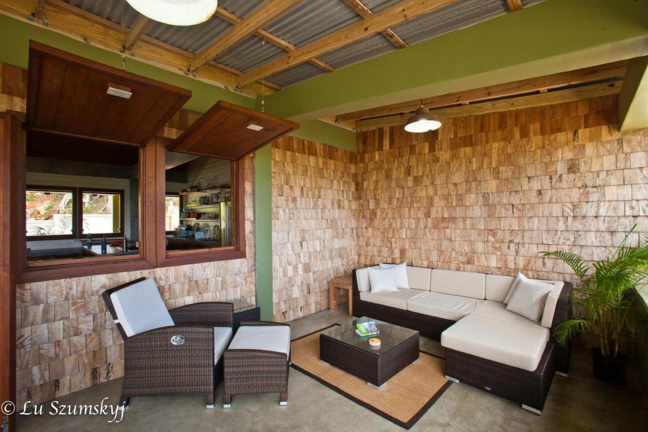 Pagua Bay House - Oceanfront Cabana's Hotel Marigot