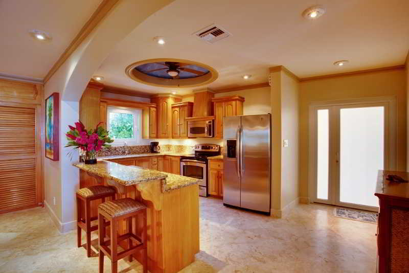 Belizean Cove Estates