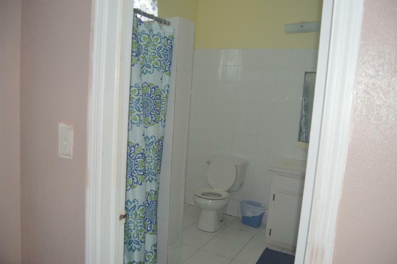 Surfers Manor 3* Gregory Town