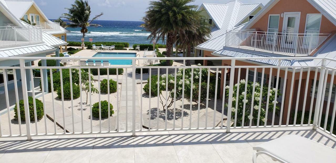 Resort Ocean Paradise Brinkleys