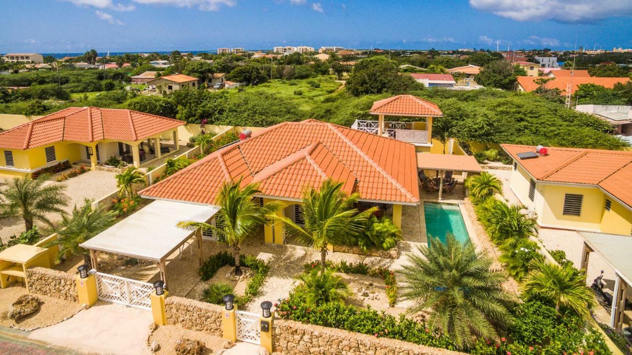 Bonaire Village *