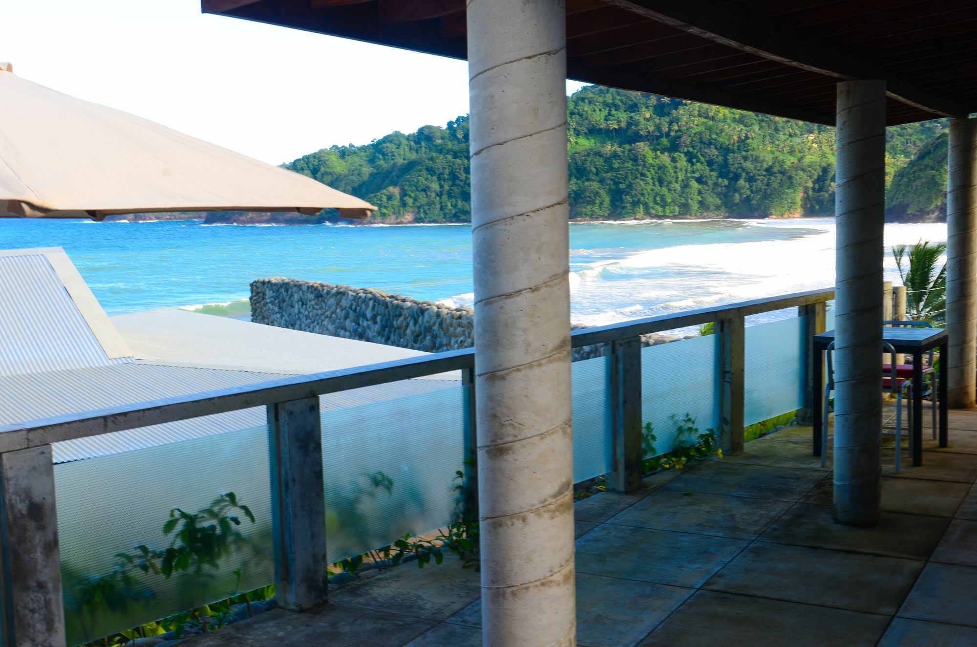 Pagua Bay House - Oceanfront Cabana's Hotel