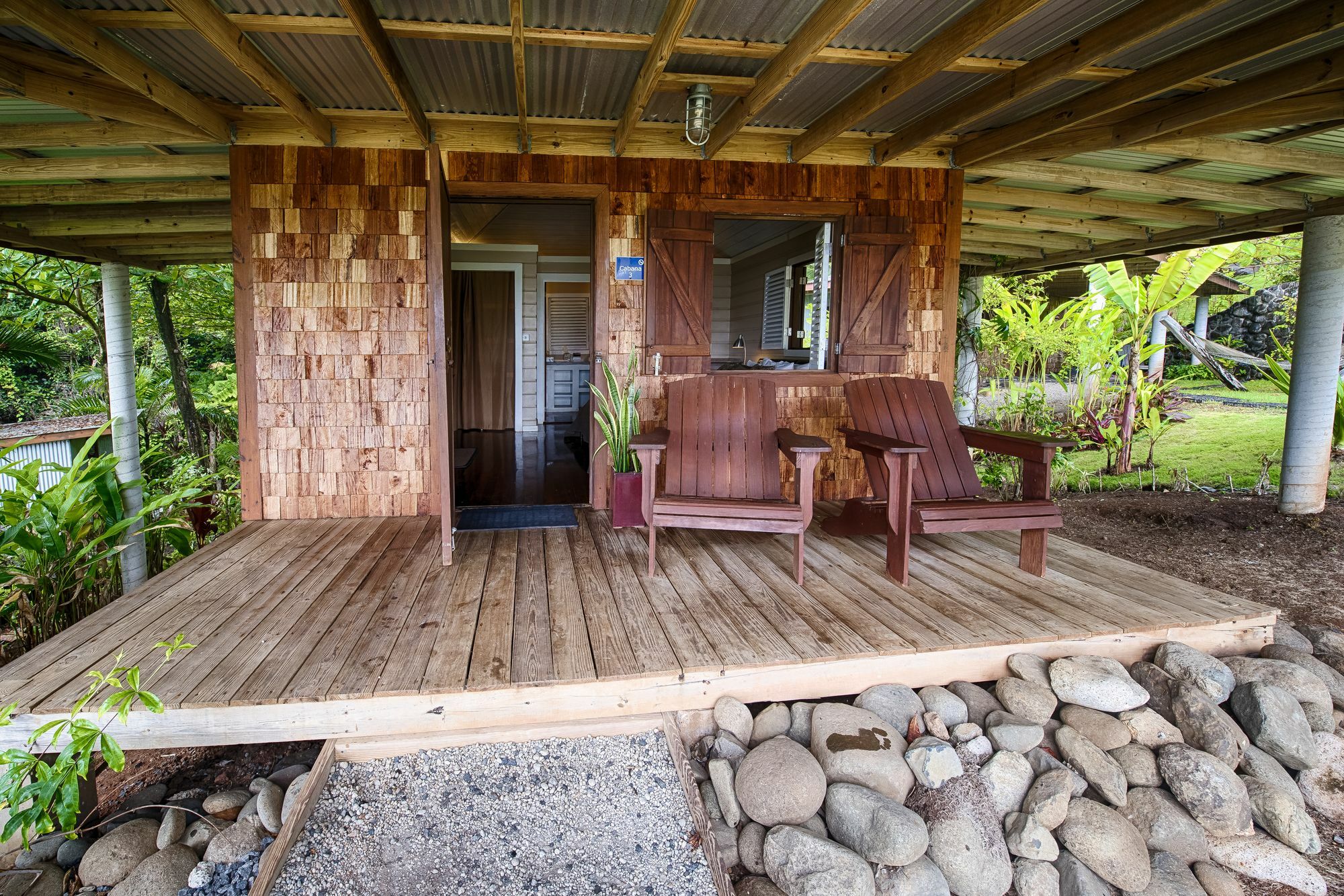 Pagua Bay House - Oceanfront Cabana's Marigot