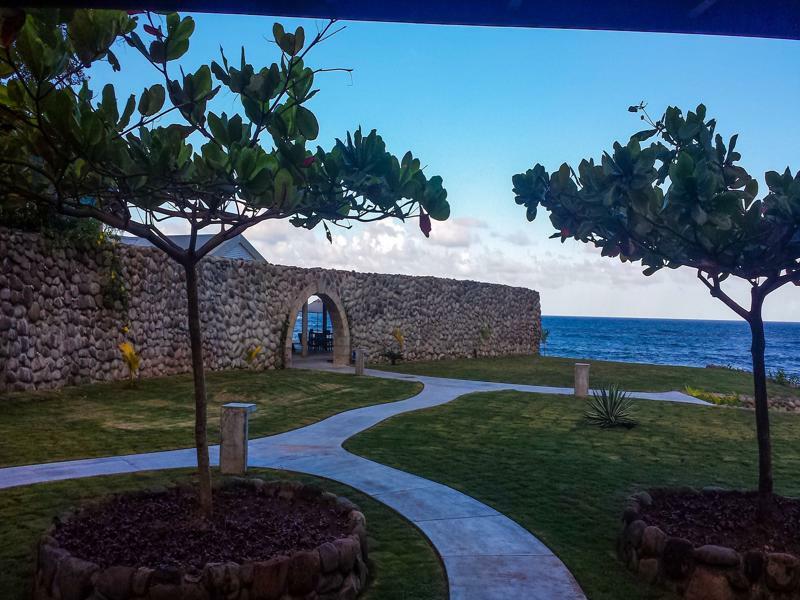 Hotel Pagua Bay House - Oceanfront Cabana's
