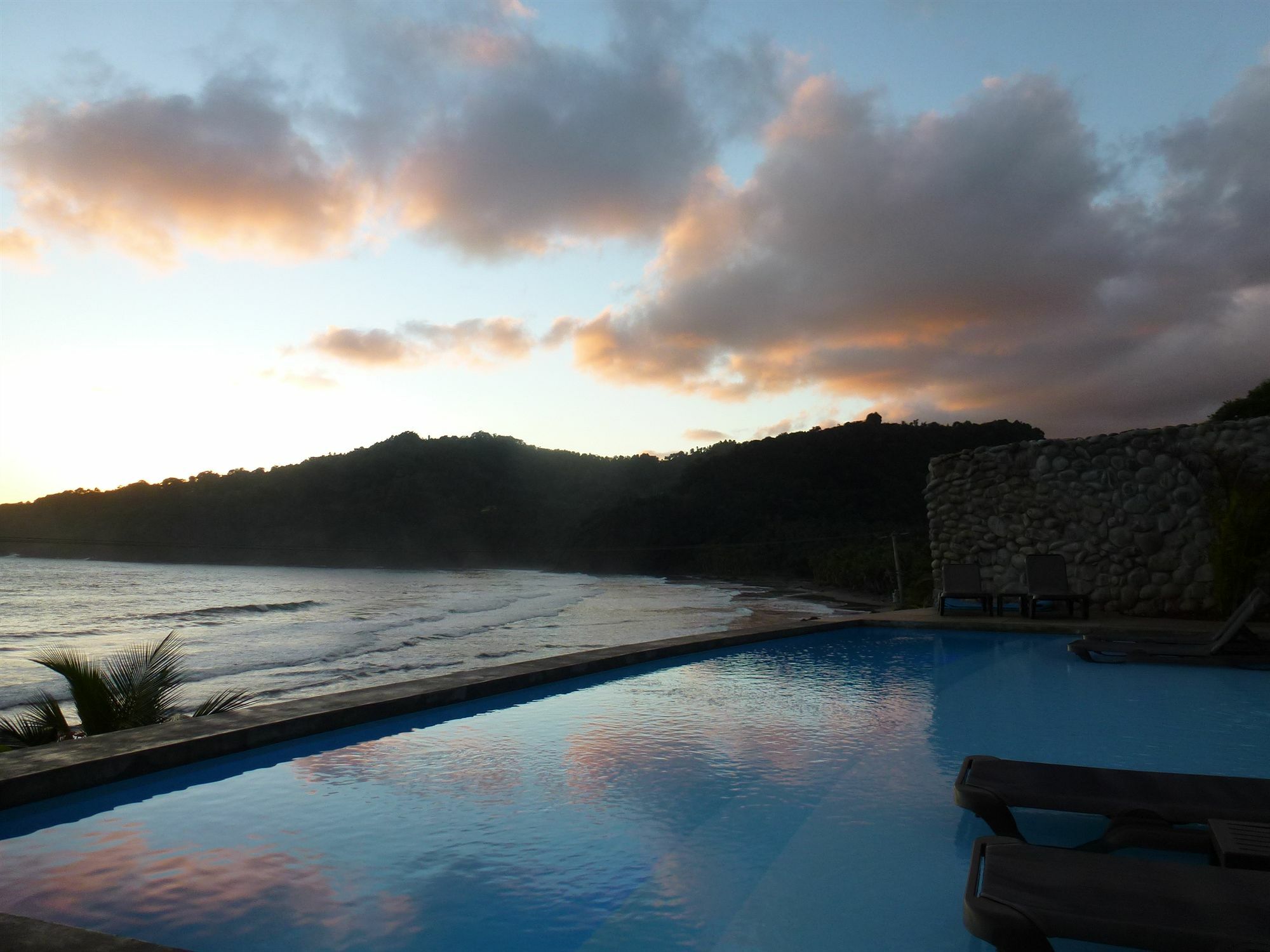 Hotel Pagua Bay House - Oceanfront Cabana's 4*