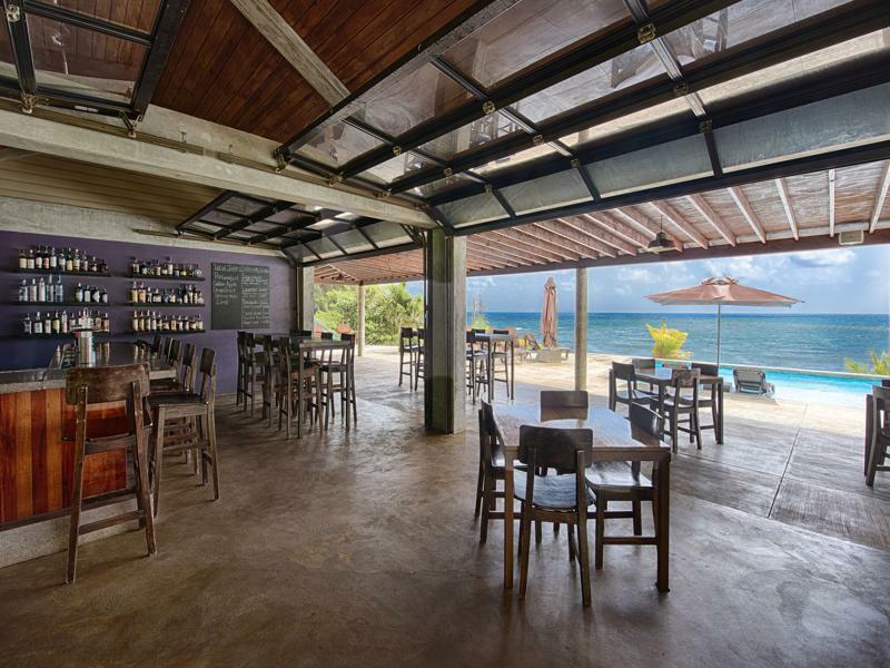 Pagua Bay House - Oceanfront Cabana's Marigot