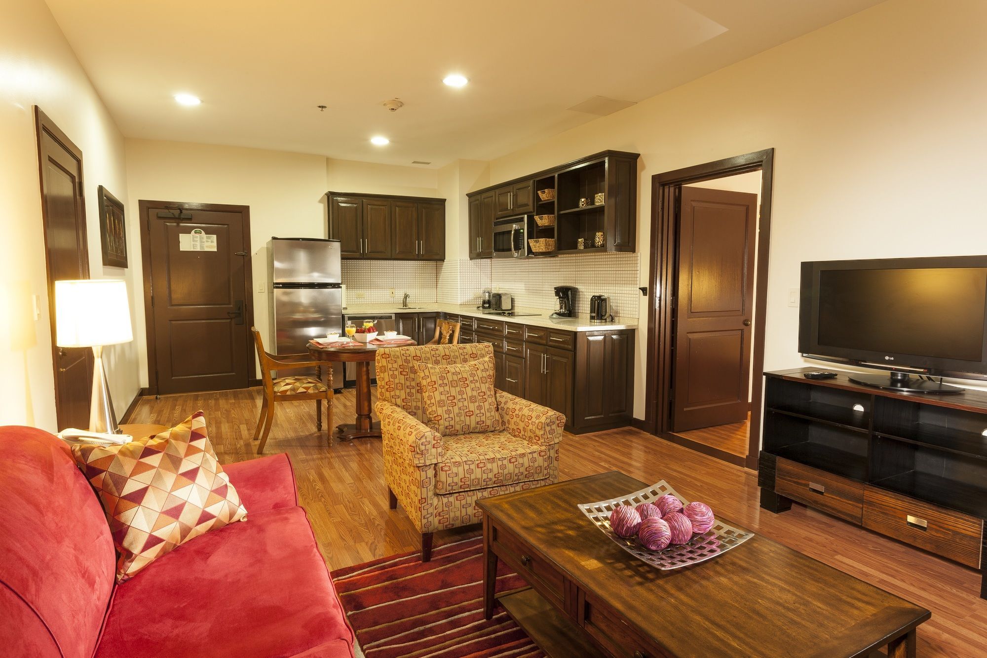 Courtyard By Marriott Hotel