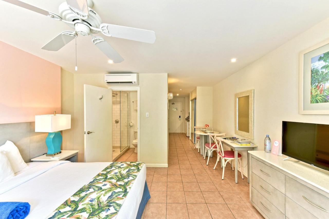 Hotel Butterfly Beach 3*