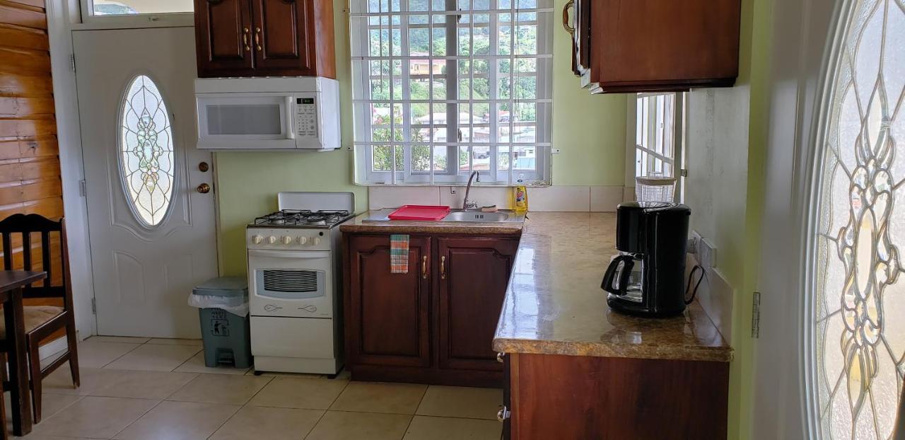 Unit 4 Private - Apartment *