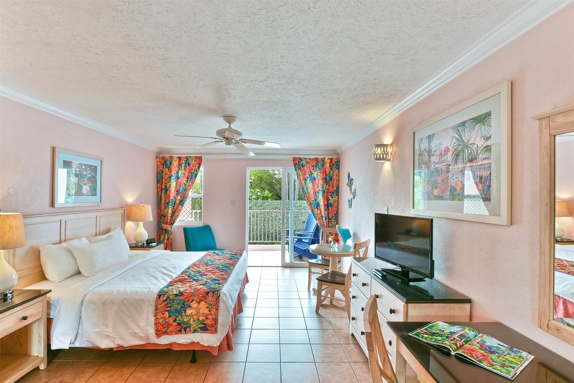 Butterfly Beach Hotel 3*
