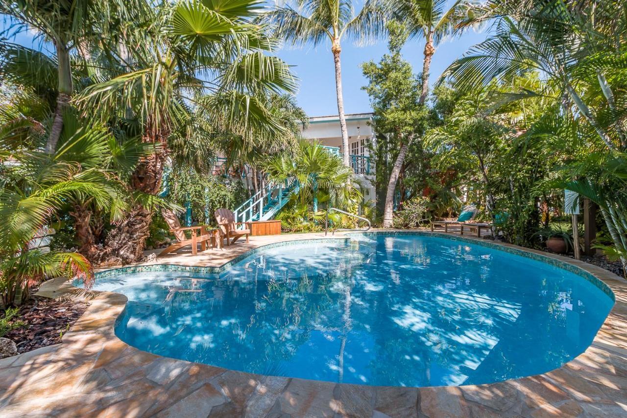 Boardwalk Boutique Aruba - Adults Only