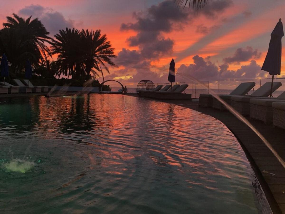 Hodges Bay & 4* St. John's